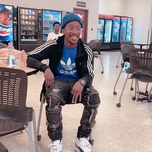 Meet your Posher, Russell